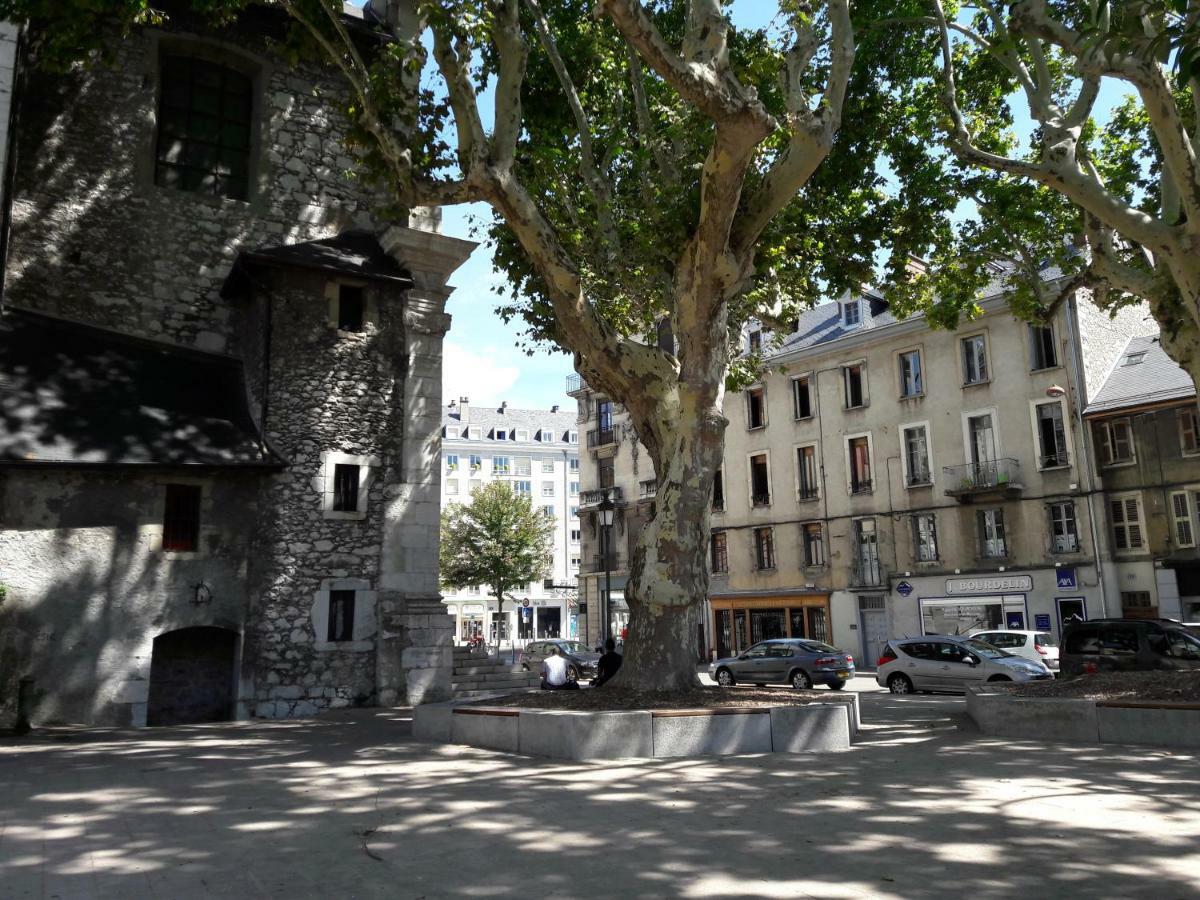 Veyrat Insolite Apartment Chambery Exterior photo